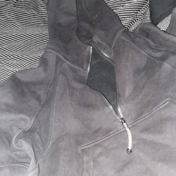 LuLuLemon Women’s Oversized Scuba Half-Zipped hoodie - Picture 6 of 11